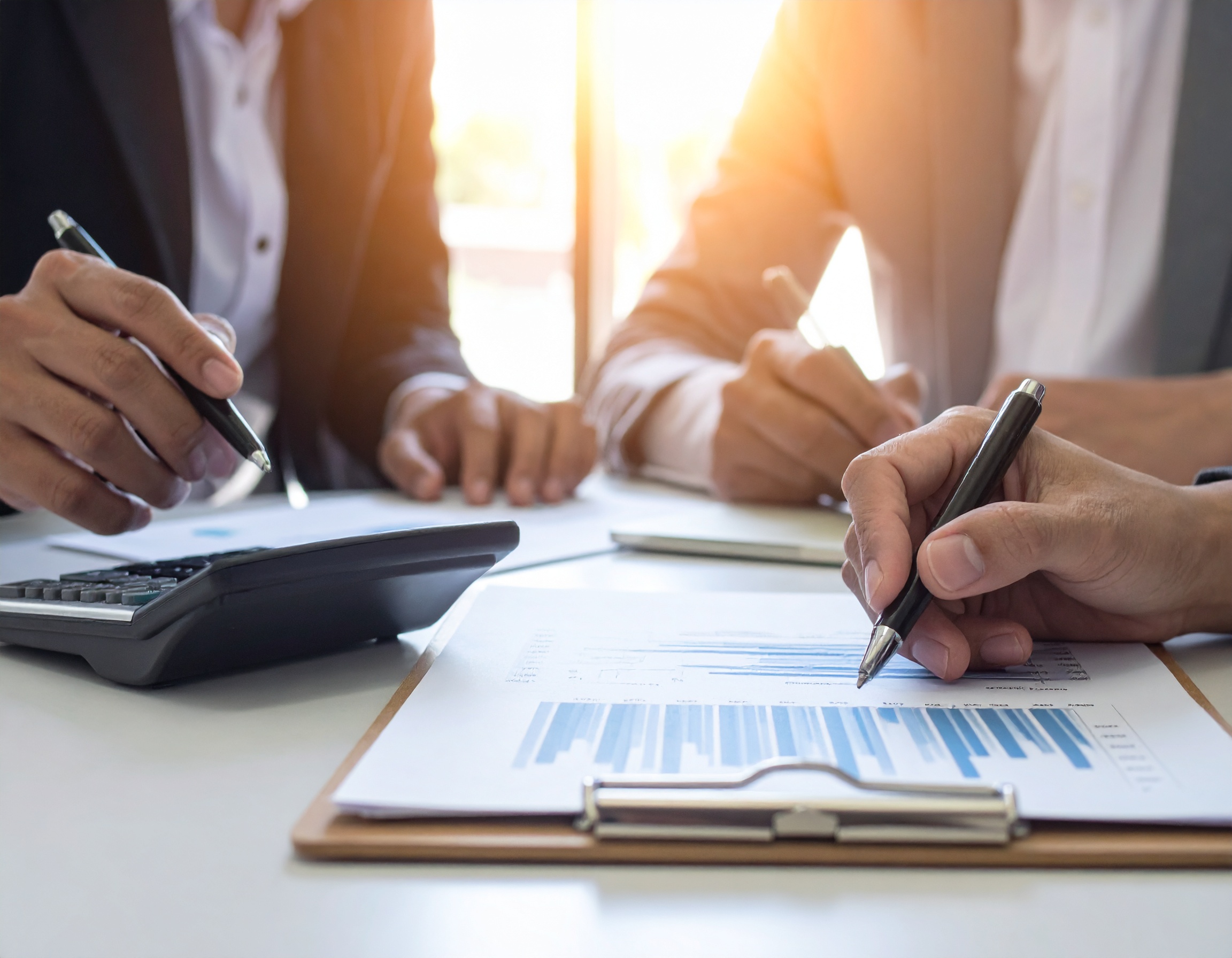 Консультанты работают с финансовыми методологиями